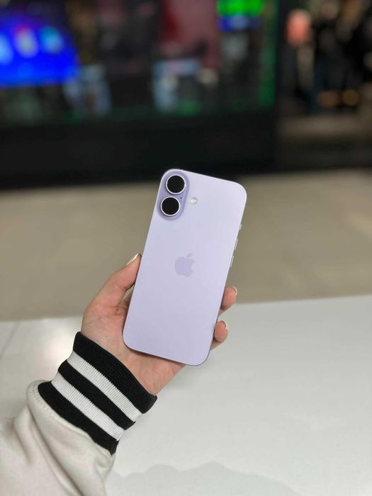 iPhone 17 256 GB Lavender eSIM | jak nowy! |