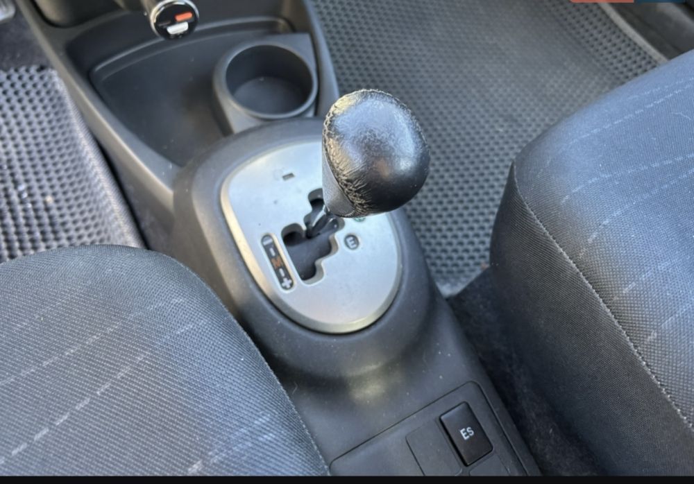 Тайота Ярис Автомат Торг Обмен Супер Слстояние