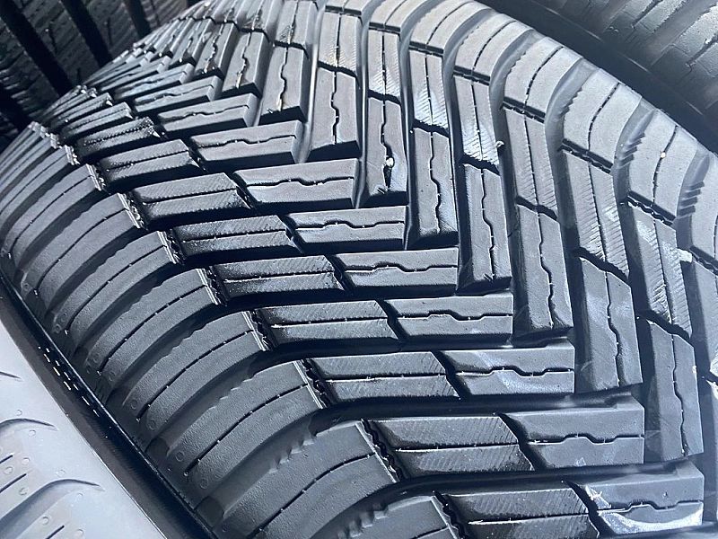 225/40/18 Nexen N'Blue 4S2_6mm_2szt_(500)