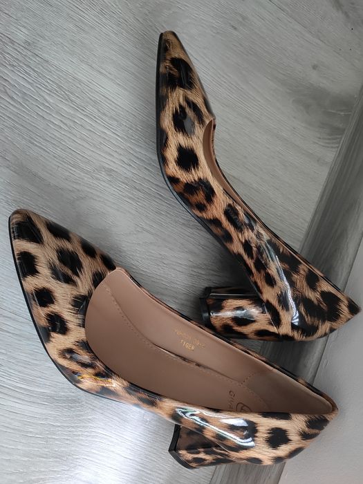 ## NOWE szpilki buty na grubym obcasie brązowe panterka roz.38 39 ##