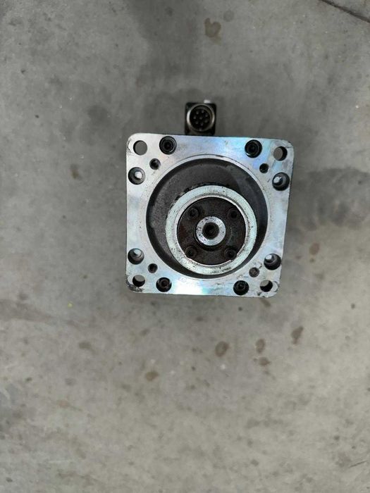 Servo Motor INDRAMAT REXROTH MAC090B-0-PD-4-C/110-A-0/WI524LV