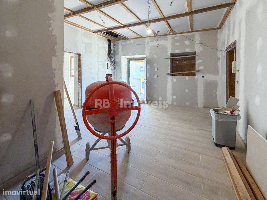 Moradia T1 em Montalvo com espaço exterior