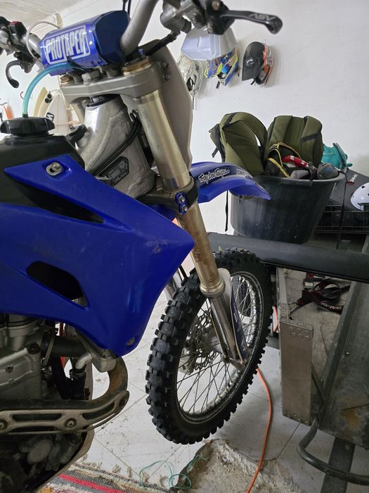 Yamaha YZ450F - averbada 35Kw (Carta A2)