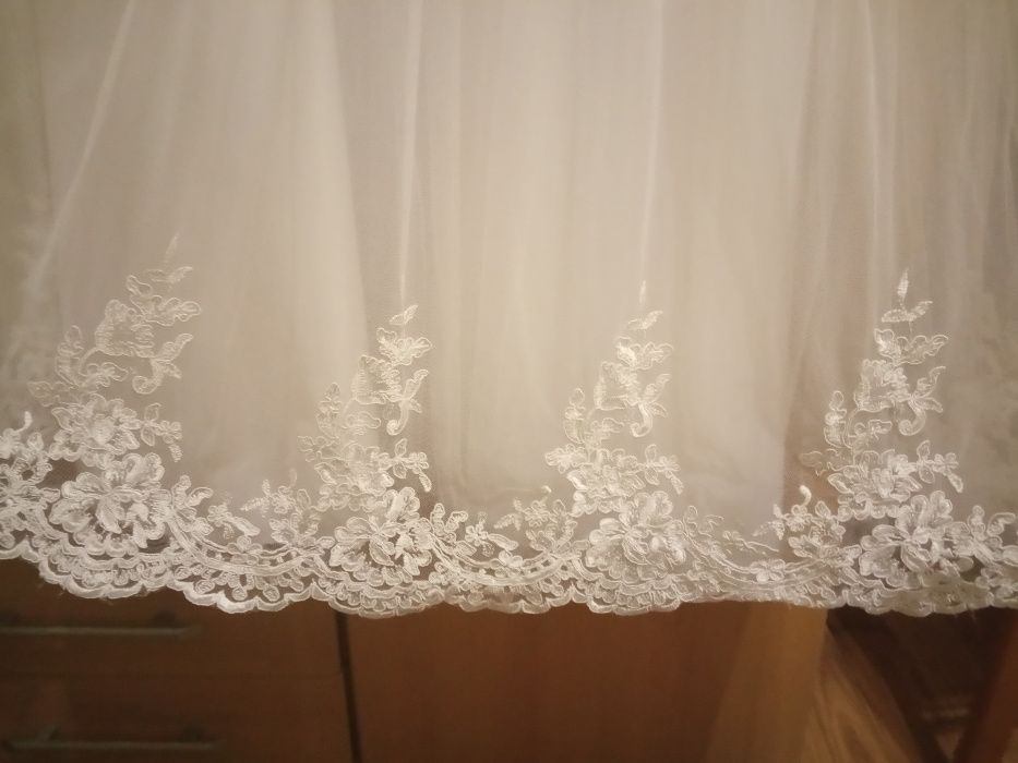 Zestaw biała suknia ślubna + długi welon + 2 bolerka 38/40