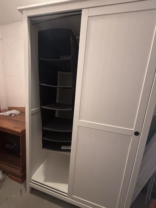 Biała szafa hemnes ikea