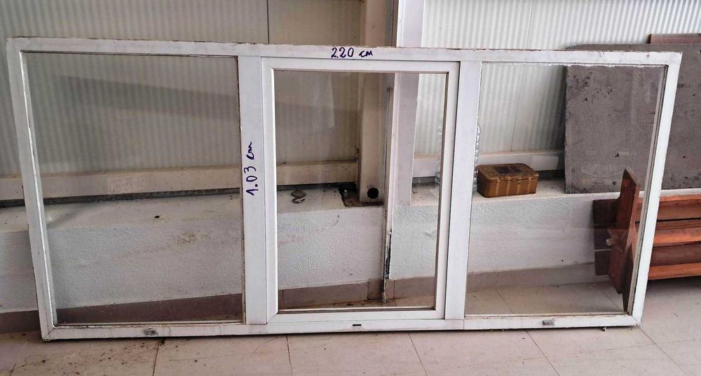 Janelas diversas em alumínio lacado a Branco com vidro Duplo