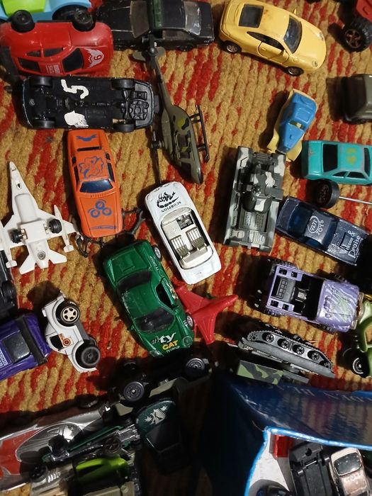 Машинки іграшки модельки