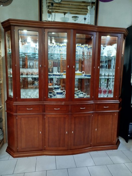 Móvel / Cristaleira