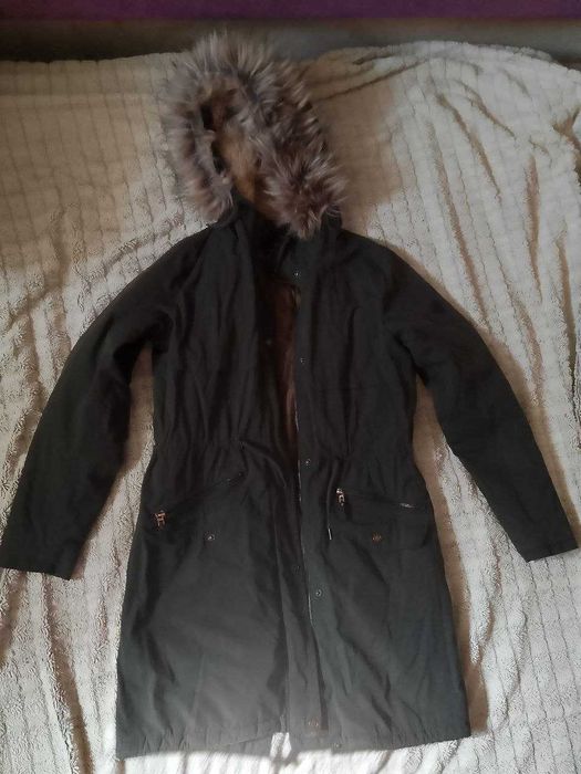куртка жiноча Only осень-зима c капюшоном размер M