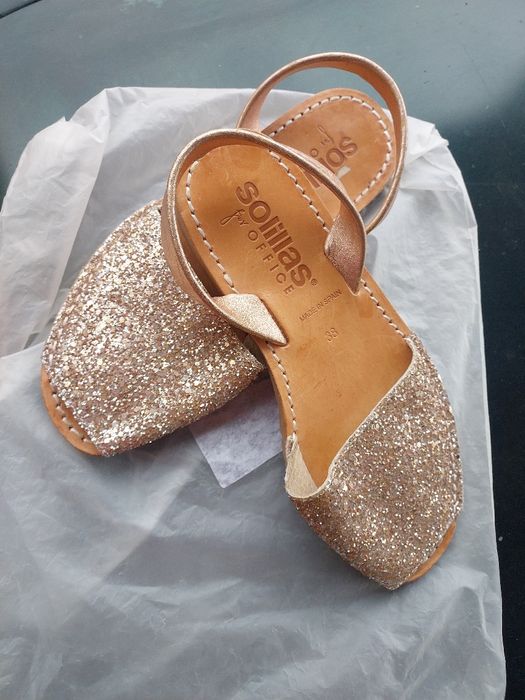 Босоніжки 38р., в чудовому стані, фірмові обмін