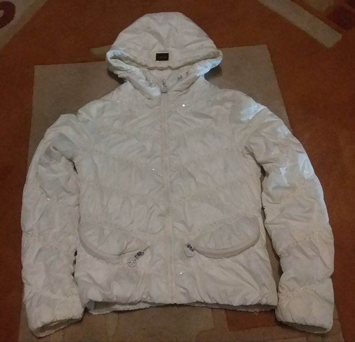 Ветровка женская