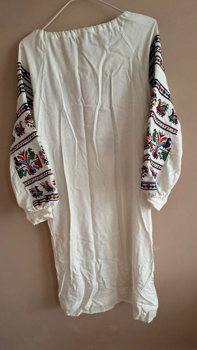 Вишиванка з натурального льону
