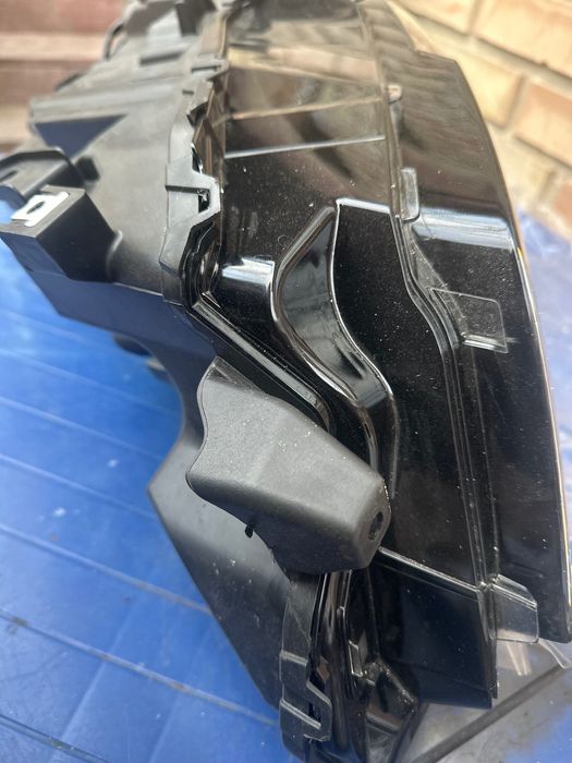 Продам нову фару Nissan Rogue