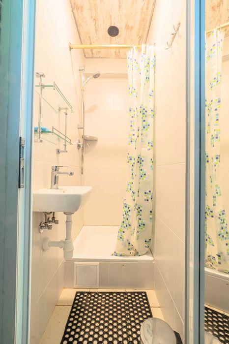 Новий хостел центр Запоріжжя "Файна Птиця" готель