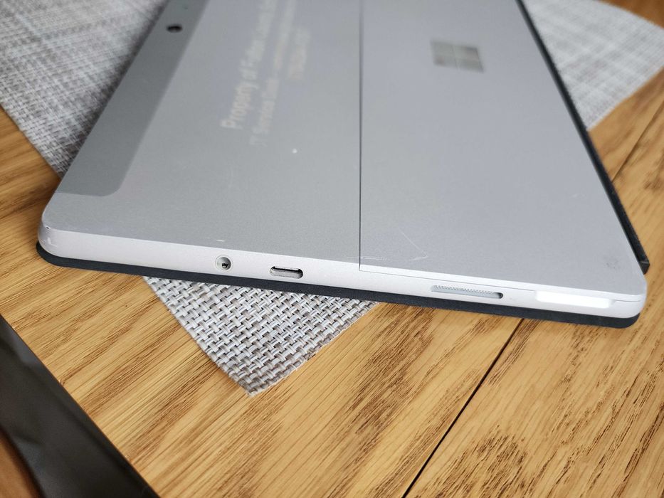 Планшет Microsoft Surface Go 8/128GB 10.1" Pentium Gold 4415Y