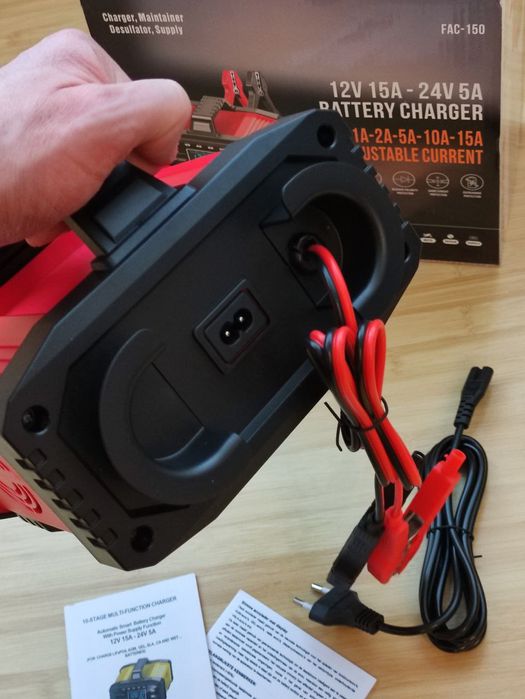 Зарядний імпульсний пристрій Foxsur FAC-150 12-24v 0,5-15А