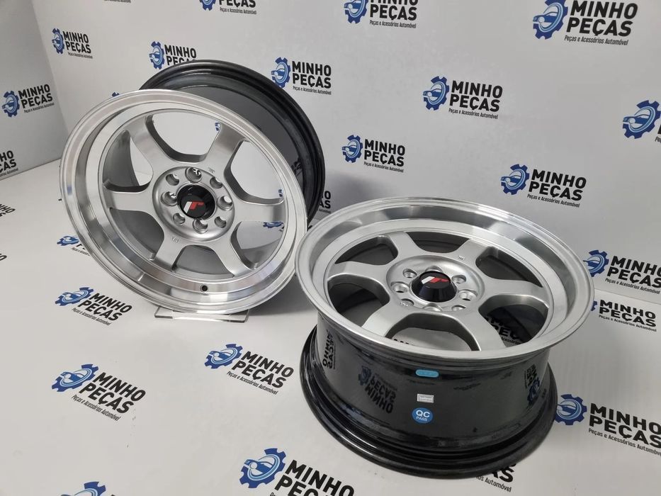 Jantes Japan Racing (JR12) em 15 Hyper Silver