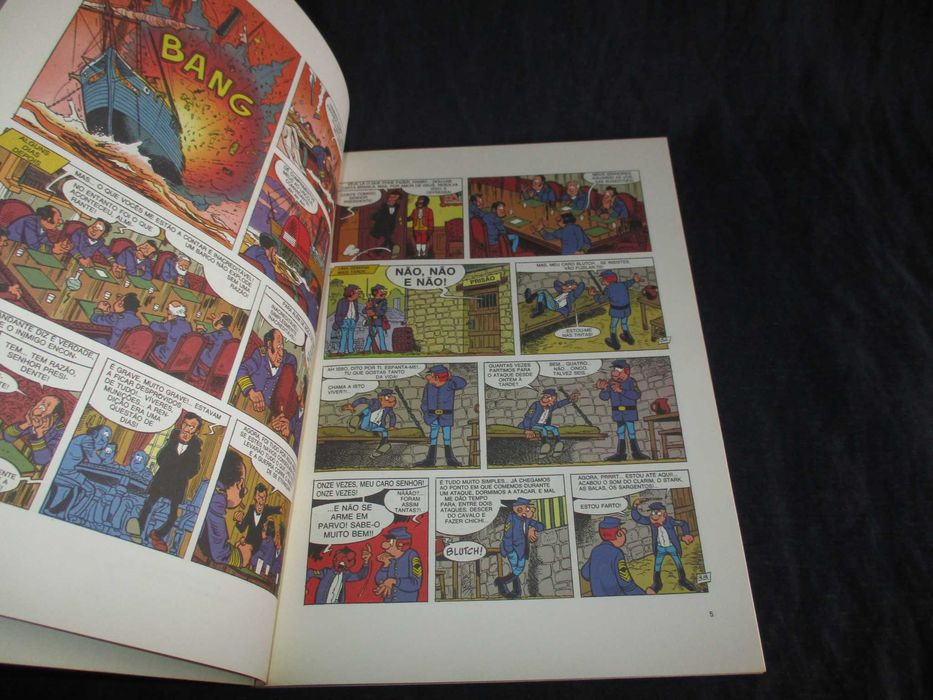 Livro BD Os Túnicas Azuis 4 O Submarino Edinter