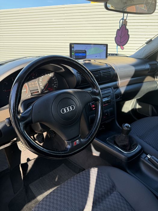 Audi A4 Sedan AFN 110cv