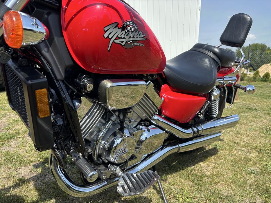 Honda Magna 750 - pieknie utrzymany klasyk