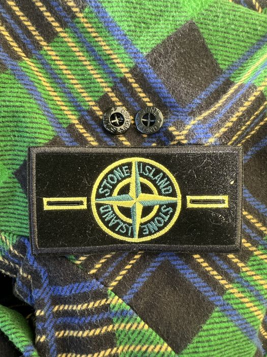 Path Stone Island