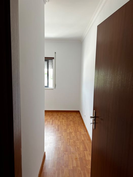 Serviços  de pintura  e chão  flutuante  qualidade e profissionalismo