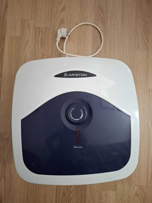 Podgrzewacz wody ARISTON 10 L