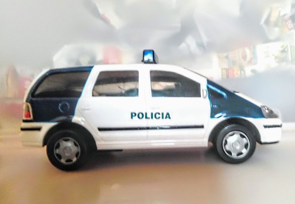 Dickie Toys Camião de reciclagem e carro polícia .