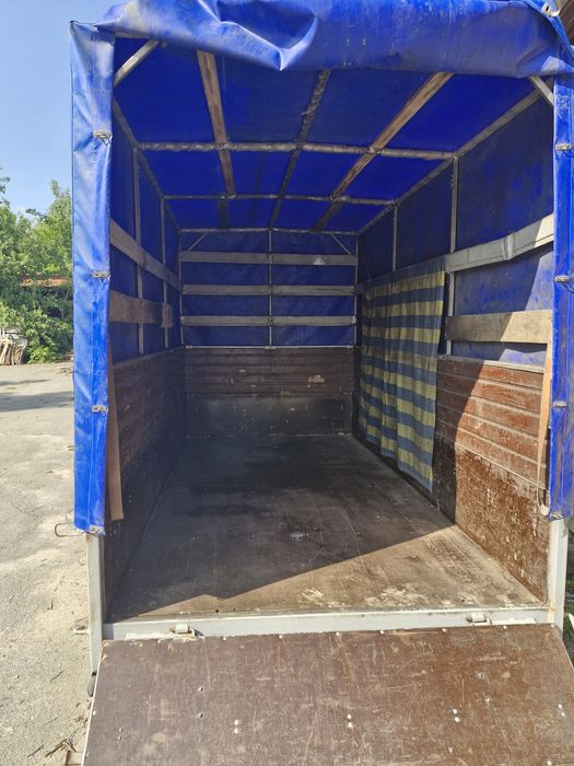 Причіп легковий двовісний