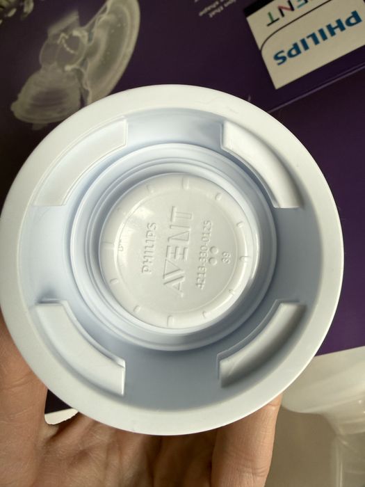 Philips Avent молоковідсмоктувач.