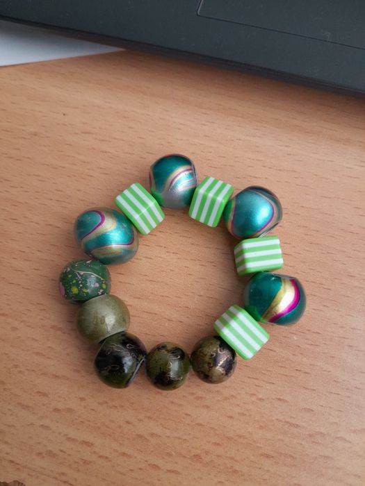 Pulseira feita por mim