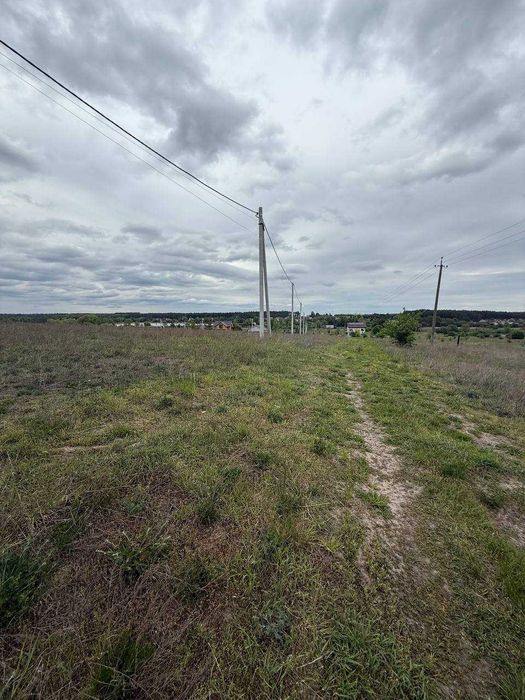 Продам ділянку 10 соток під житлову забудову в с.Мироцьке