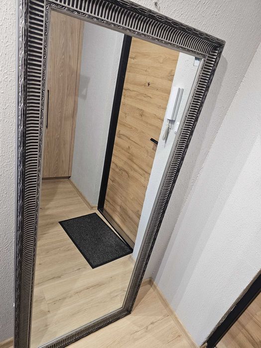 Lustro wysokosc 180 w ozdobnej ramie