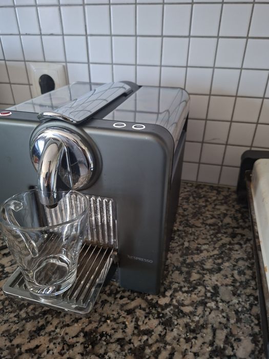 Máquina de café nespresso