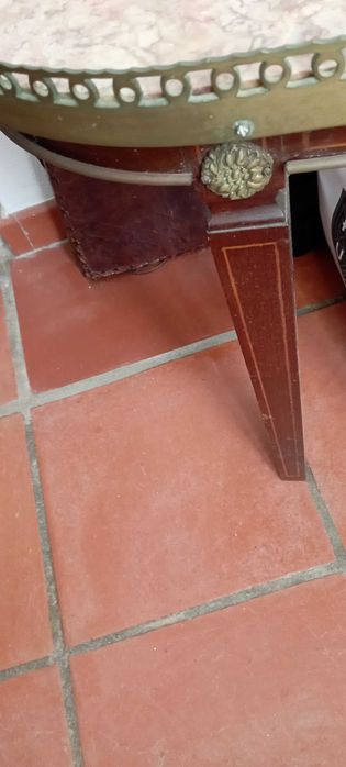 Mesa de sala em pedra mármore