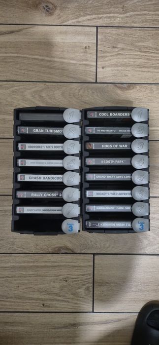 Sony PlayStation 1 (PS1) – retro zestaw + 13 oryginalnych gier!