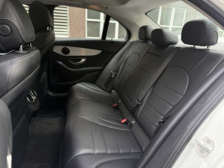 Mercedes-Benz C-Class C 300      2015