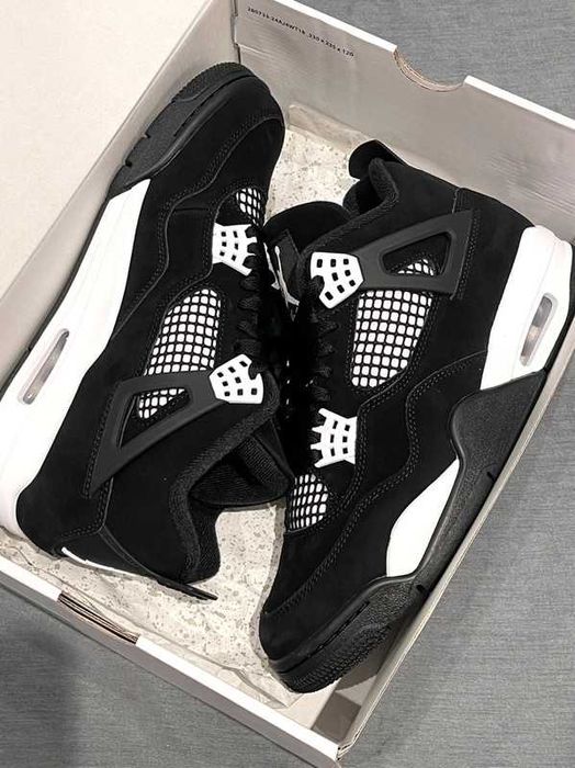 Jordan 4 Retro White Thunder EU.38