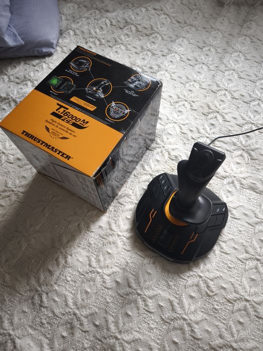 Thrustmaster T.16000M FCS