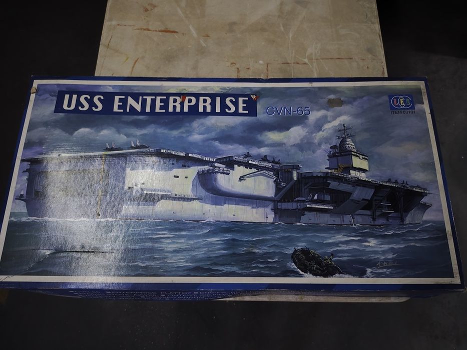 Uss Enterprise 1:400