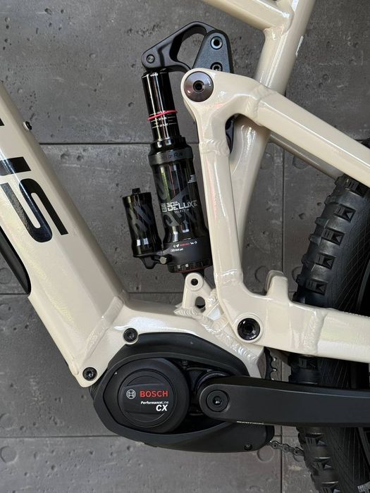 Електровелосипед Focus