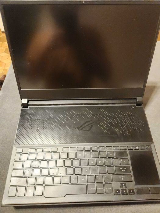 Asus ROG Zephyrus S GX531GXR | RTX 2080 | 240Hz FHD