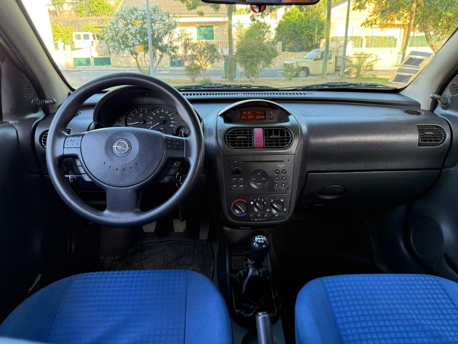 Opel Corsa — fotografia 12