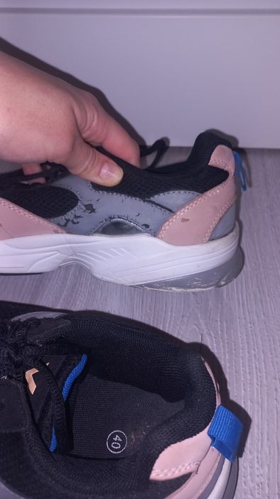 Buty sportowe damskie rozmiar 40