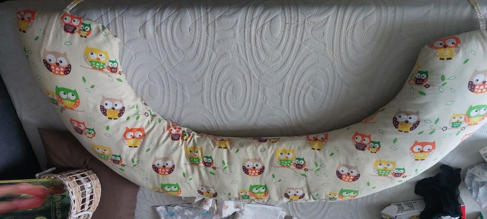 Подушка для годування