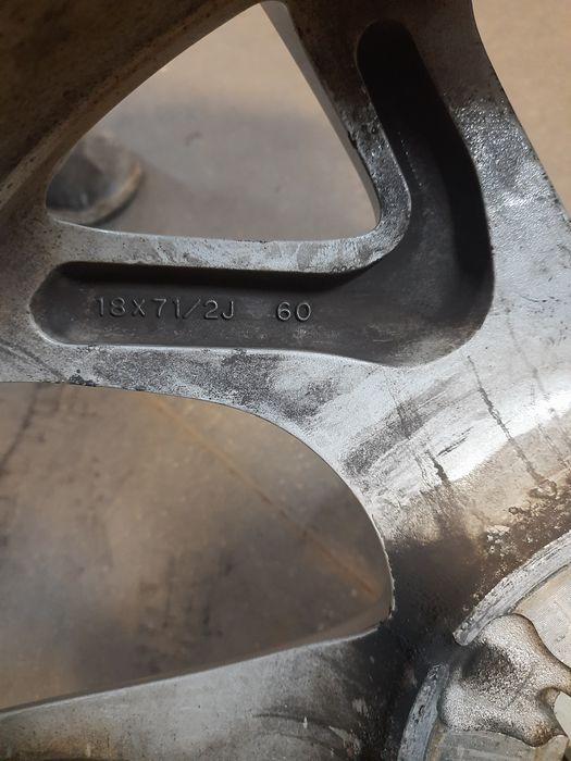 (050) Felgi 18" 5x114,3 ET 60 7,5j - Mazda