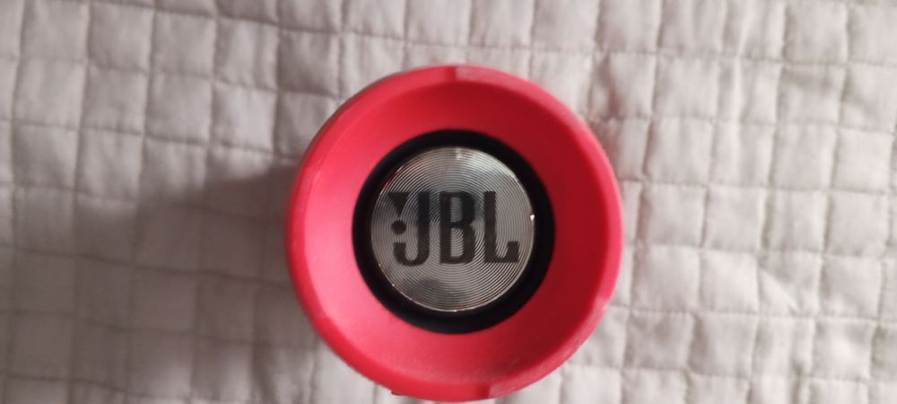 Продам JBL колонку