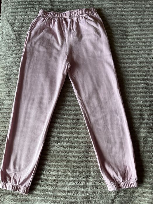 Spodnie lekko ocieplane dla dziewczynki jasnoróżowe, roz 128, Sinsay