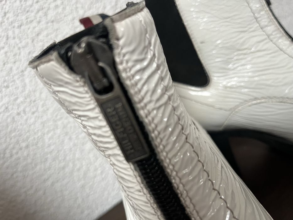 Białe lakierowane botki skórzane Tommy Hilfiger, rozm. 38