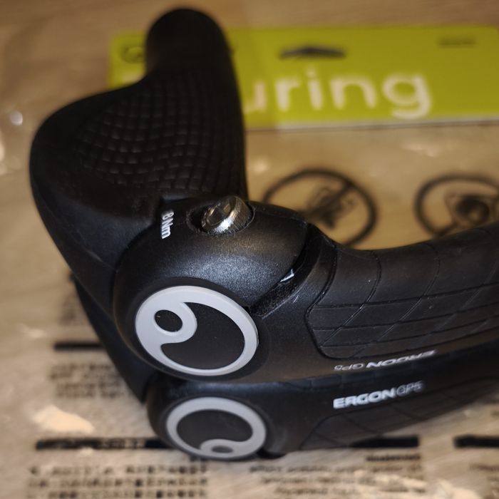 Gripy Ergon GP5 nowe